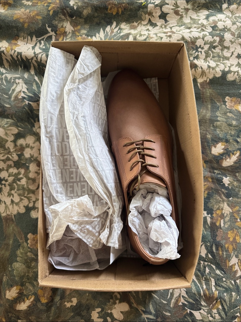 Steve Madden Men's Tan Leather Lace-Up Derbys